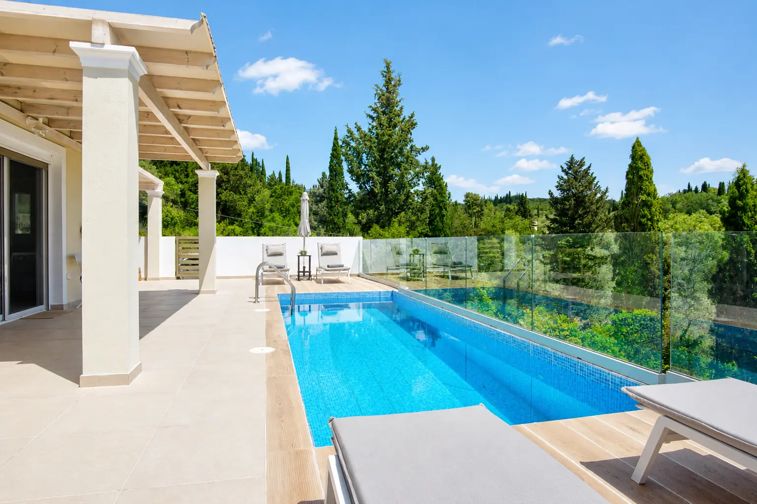giardinia corfu holiday homes pool terrace pergola 03